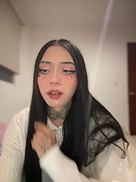 Snapshot of JIORYOvO chatting on December 19, 4:52 am JIORYOvO online show from December 19, 4:52 am