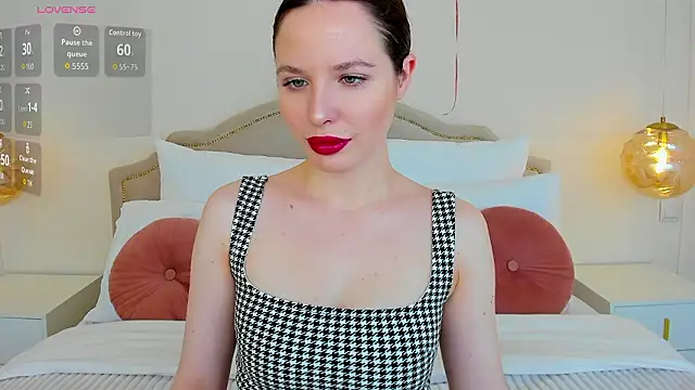 MonaRicci online show from February 26, 1:21 pm