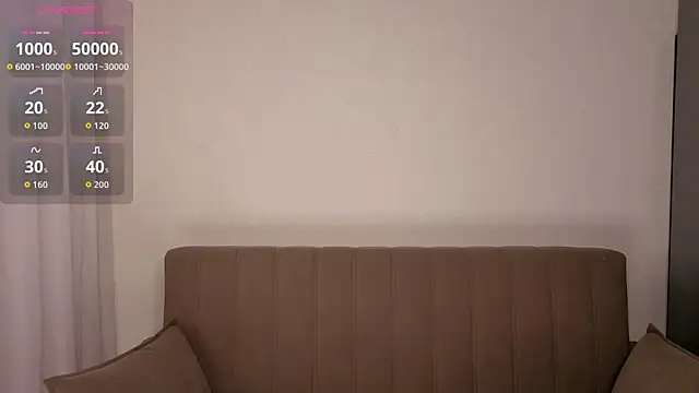 Violet Johnsonn online show from April 16, 5:19 am