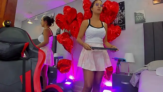 kendra london online show from February 22, 11:20 am