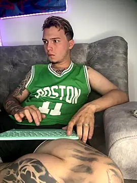 Snapshot of Nick_orion chatting on November 26, 1:34 pm Nick orion online show from November 26, 1:34 pm