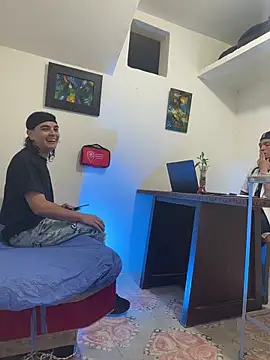 Snapshot of Nick_orion chatting on December 16, 4:50 am Nick orion online show from December 16, 4:50 am