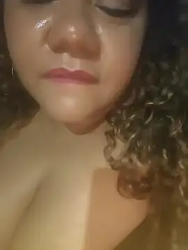 Snapshot of Migatita505 chatting on November 5, 2:22 am Migatita505 online show from November 5, 2:22 am