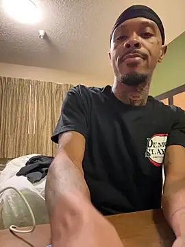 urnewfantasyzzz online show from November 2, 12:46 am