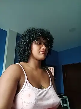 Lauren0202 online show from June 8, 1:44 pm