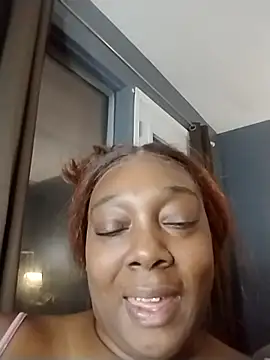 Snapshot of BiancaClarkson chatting on December 14, 1:55 am BiancaClarkson online show from December 14, 1:55 am