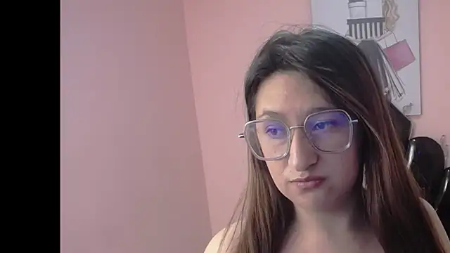 Snapshot of Karlieth chatting on November 2, 9:11 am Karlieth online show from November 2, 9:11 am