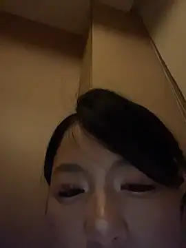 Snapshot of Sinicoco chatting on February 9, 10:19 am Sinicoco online show from February 9, 10:19 am