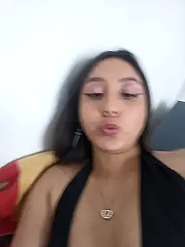 Snapshot of naughtygoddesss_ chatting on November 15, 3:52 pm naughtygoddesss online show from November 15, 3:52 pm