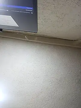 Snapshot of naughtygoddesss_ chatting on December 3, 8:18 pm naughtygoddesss online show from December 3, 8:18 pm