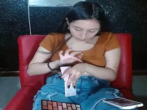 naughtygoddesss  online show from January 14, 1:44 am