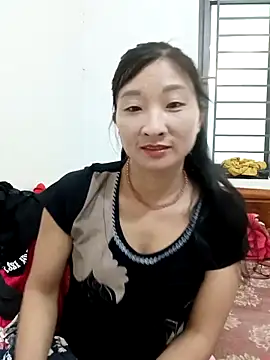 Snapshot of wees-lind chatting on November 30, 1:20 am wees-lind online show from November 30, 1:20 am