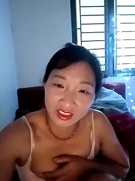 Snapshot of wees-lind chatting on December 14, 9:47 am wees-lind online show from December 14, 9:47 am