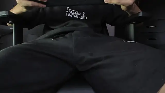 Snapshot of Lion_TNTx chatting on December 22, 9:34 pm Lion TNTx online show from December 22, 9:34 pm