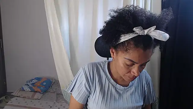 Snapshot of shayna_cute chatting on January 15, 9:51 pm shayna cute online show from January 15, 9:51 pm