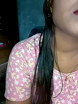 Snapshot of Neha533 chatting on November 6, 6:09 pm Neha533 online show from November 6, 6:09 pm