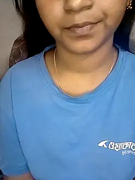 Snapshot of Neha533 chatting on November 25, 8:20 pm Neha533 online show from November 25, 8:20 pm