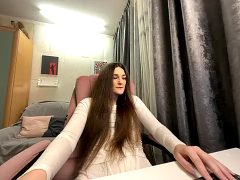 Snapshot of HelgaMun chatting on November 25, 10:59 am HelgaMun online show from November 25, 10:59 am