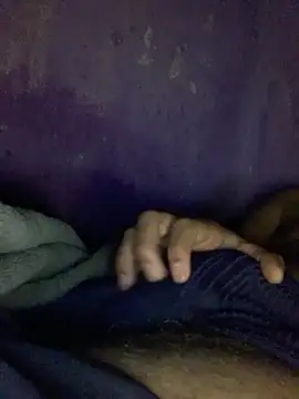 Snapshot of hotman29 chatting on December 18, 8:15 pm hotman29 online show from December 18, 8:15 pm