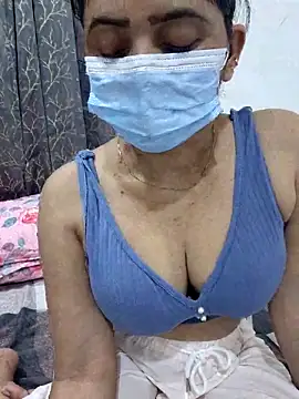 Snapshot of Aarti909090 chatting on May 29, 2:48 pm Aarti909090 online show from May 29, 2:48 pm