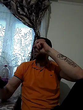 Snapshot of Baiat_Finut1 chatting on February 4, 2:45 pm Baiat Finut1 online show from February 4, 2:45 pm