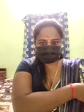 Snapshot of tam-queen1 chatting on November 11, 5:07 am tam-queen1 online show from November 11, 5:07 am