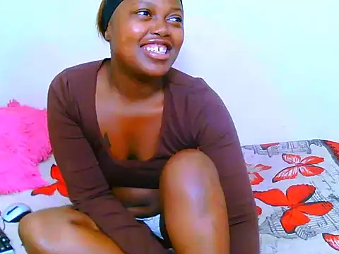 Snapshot of SweetSavage18 chatting on November 13, 8:41 pm SweetSavage18 online show from November 13, 8:41 pm