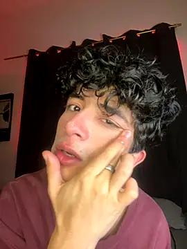 Snapshot of lion_cherry21 chatting on November 28, 7:11 am lion cherry21 online show from November 28, 7:11 am