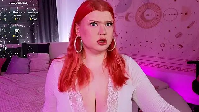 Snapshot of AriettaHeart chatting on November 15, 9:43 pm AriettaHeart online show from November 15, 9:43 pm