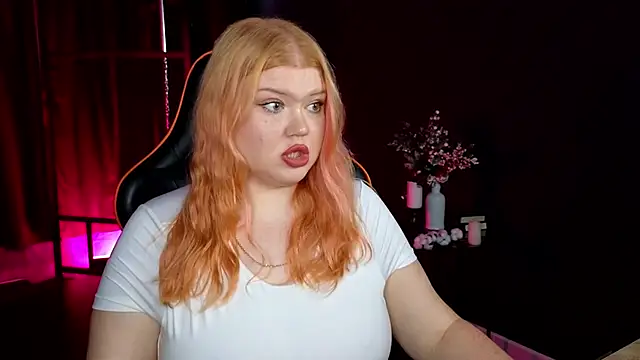 Snapshot of AriettaHeart chatting on December 18, 10:32 am AriettaHeart online show from December 18, 10:32 am