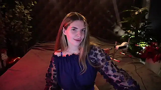 DanielaReign online show from March 3, 1:50 pm