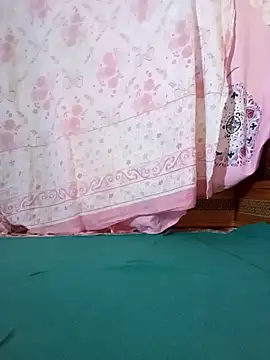 Snapshot of sdlmona chatting on November 7, 1:11 pm sdlmona online show from November 7, 1:11 pm