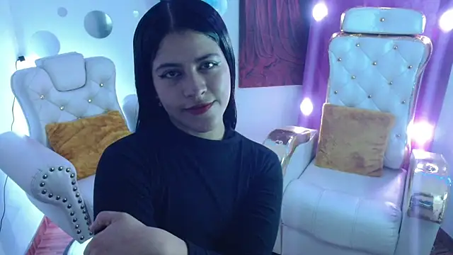 Snapshot of Ashley_Stone01 chatting on November 5, 11:49 pm Ashley Stone01 online show from November 5, 11:49 pm