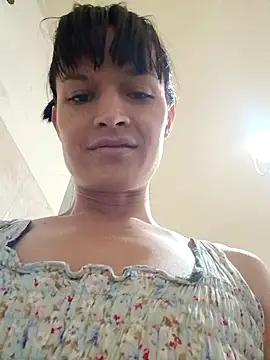 Snapshot of PaulinaLondra2 chatting on December 2, 12:49 am PaulinaLondra2 online show from December 2, 12:49 am