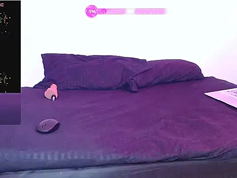 cristalsolei online show from December 3, 3:10 pm