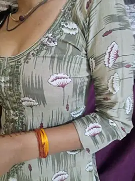 Snapshot of Neha_rani78 chatting on April 27, 12:52 am Neha rani78 online show from April 27, 12:52 am