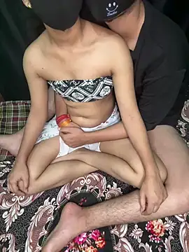 horny couple 99 online show from April 15, 4:58 pm