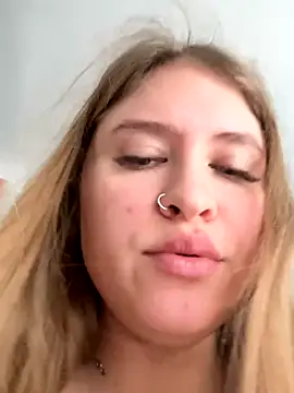 Snapshot of Eva_Renny chatting on November 5, 6:24 am Eva Renny online show from November 5, 6:24 am