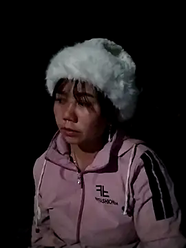 Snapshot of be-yeu chatting on November 28, 10:51 am be-yeu online show from November 28, 10:51 am