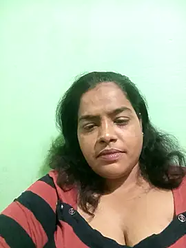 Snapshot of Madhumitha99 chatting on May 9, 5:56 am Madhumitha99 online show from May 9, 5:56 am