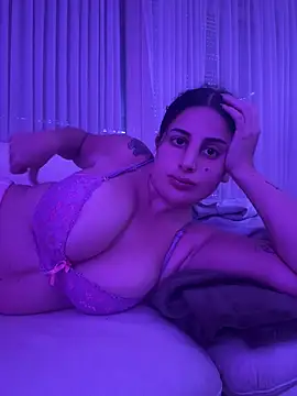 Snapshot of jojoa23 chatting on February 16, 1:18 pm jojoa23 online show from February 16, 1:18 pm