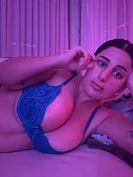 Snapshot of jojoa23 chatting on February 21, 7:37 pm jojoa23 online show from February 21, 7:37 pm