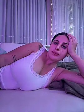 Snapshot of jojoa23 chatting on February 25, 11:42 am jojoa23 online show from February 25, 11:42 am