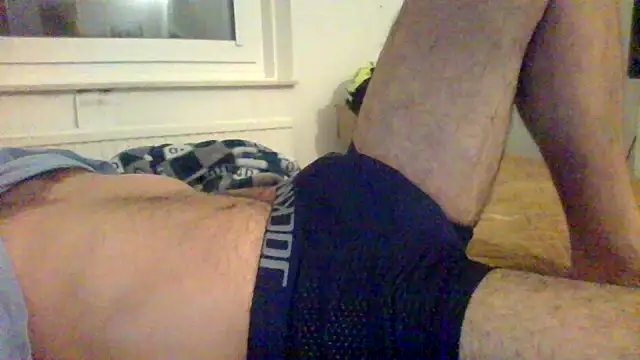 Snapshot of Camiin20 chatting on February 4, 1:33 am Camiin20 online show from February 4, 1:33 am