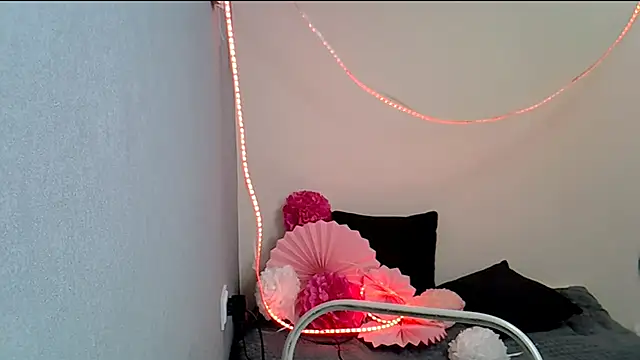 KiraHoney online show from March 13, 9:32 pm