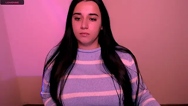 Snapshot of AlinaDoll_ chatting on November 7, 8:25 am AlinaDoll online show from November 7, 8:25 am