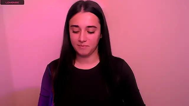 Snapshot of AlinaDoll_ chatting on November 11, 8:58 am AlinaDoll online show from November 11, 8:58 am