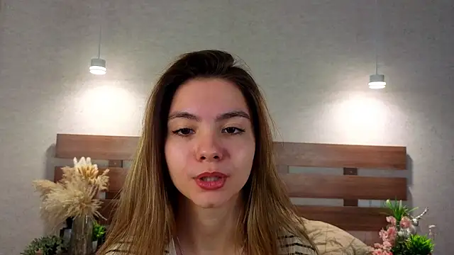 Snapshot of MargieDavidson chatting on February 4, 8:42 am MargieDavidson online show from February 4, 8:42 am