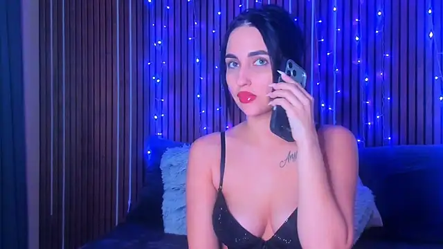 CamillaParis25 online show from December 22, 5:43 pm