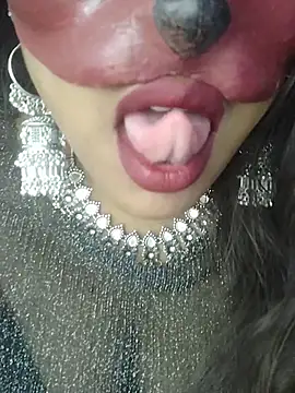 Snapshot of SEXYY_TRANSY_WITH_GIRL chatting on December 18, 1:06 pm SEXYY TRANSY WITH GIRL online show from December 18, 1:06 pm